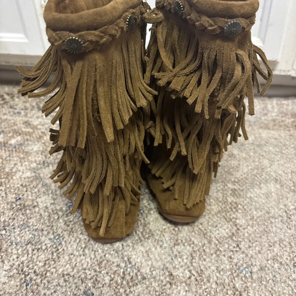 Minnetonka Boots Kids Size 4 Brown Suede‎ 3-Layer Fringe Western Zip Moccasin